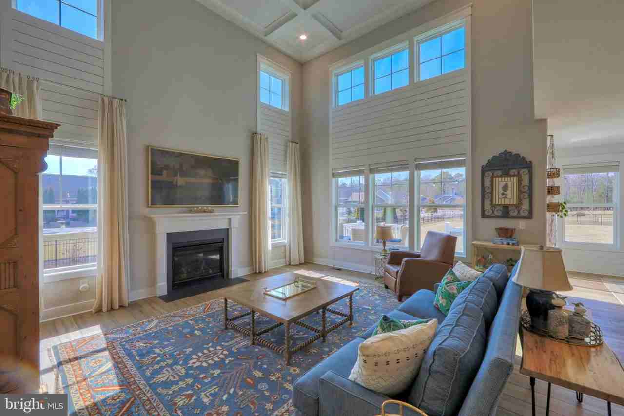 31569 Rachel Ave - Photo 3 of 15