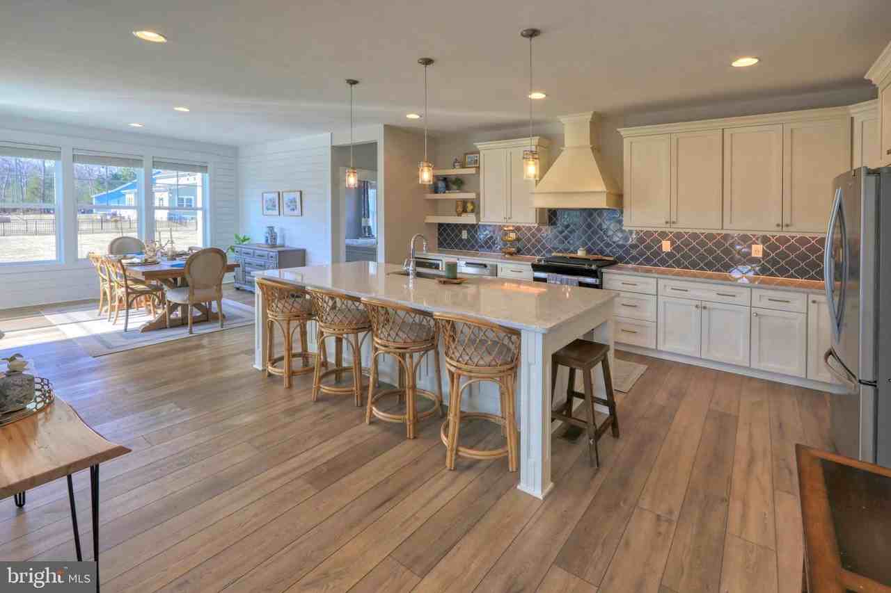31569 Rachel Ave - Photo 5 of 15