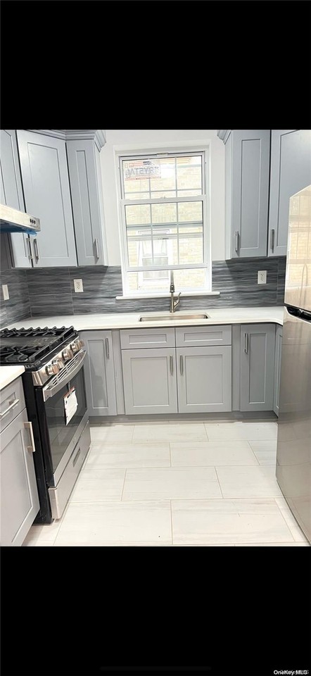 3426 75th St ##2r - Photo 4 of 10