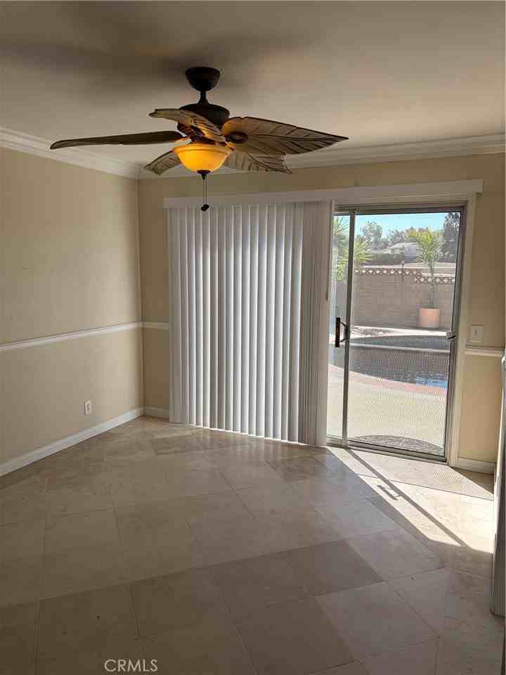 1742 La Mesa Oaks Dr - Photo 7 of 24