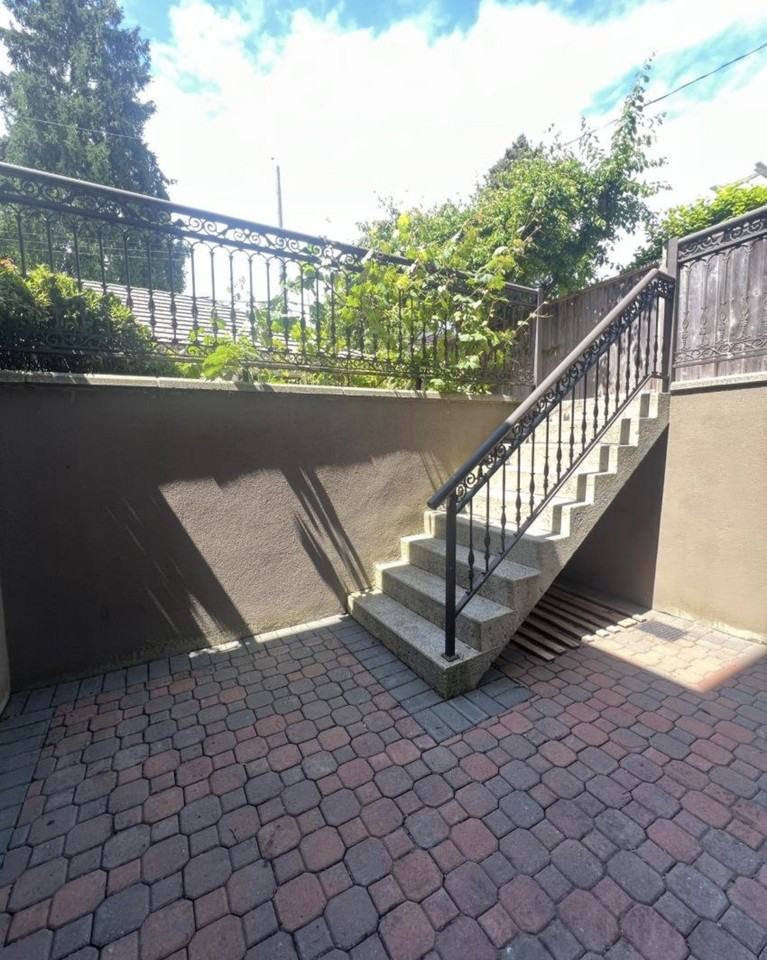 6609 Wiltshire Street #b - Photo 5 of 5