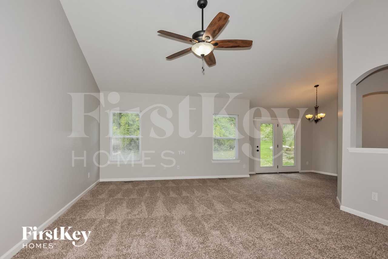 316 Heather Mill Dr - Photo 3 of 15
