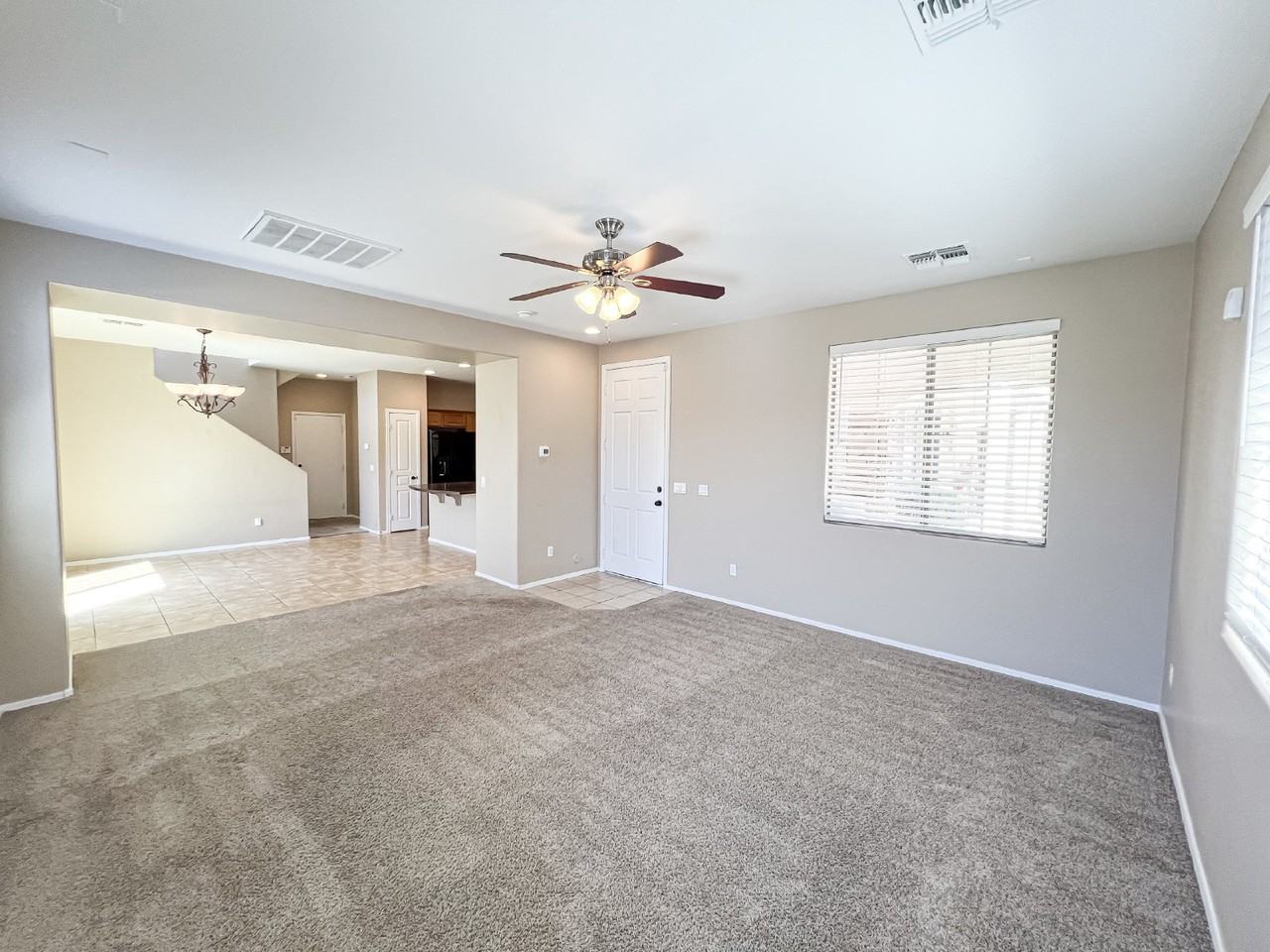 7016 S 7th Ln - Photo 2 of 25