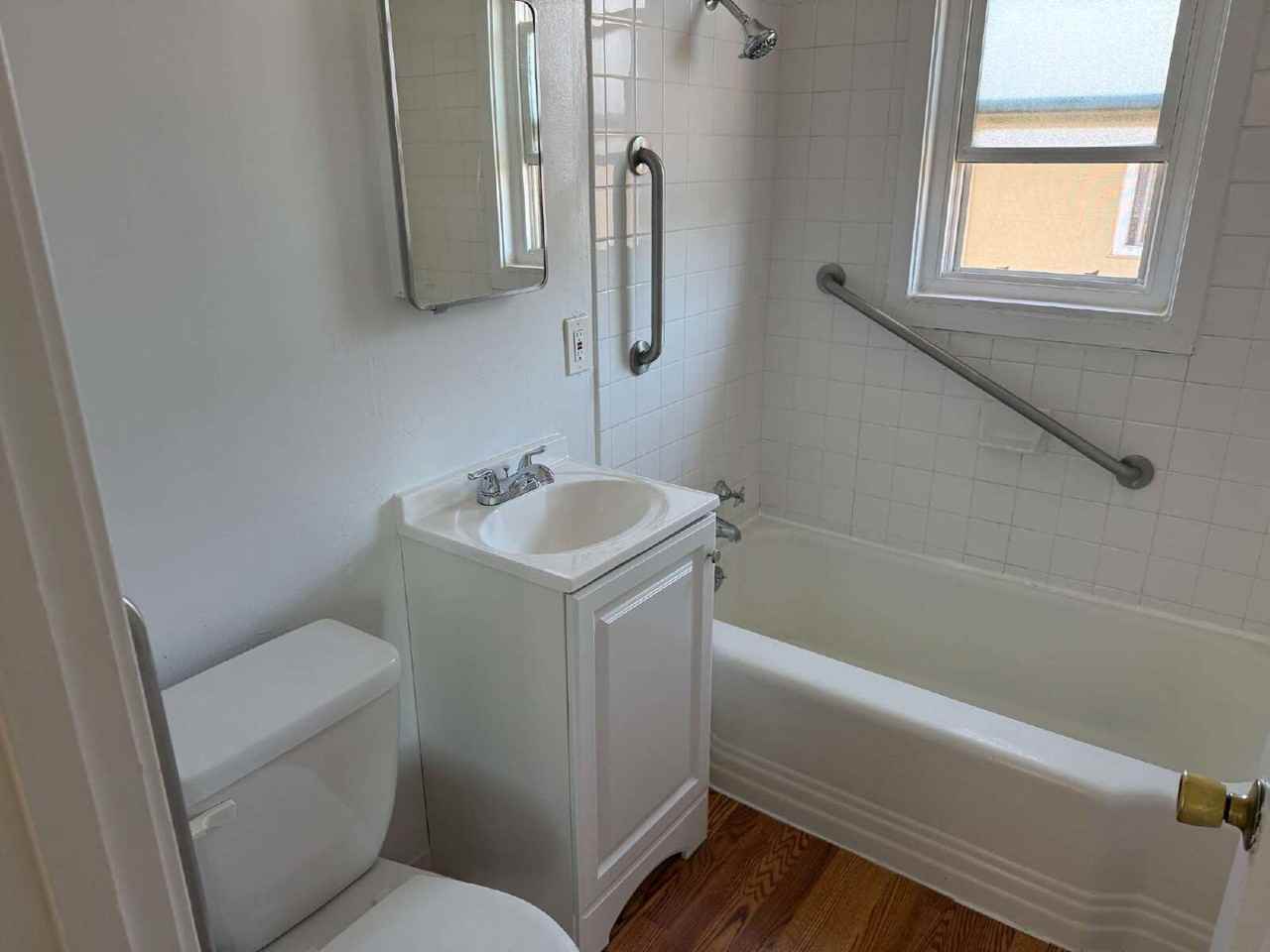 1749 Hester Ave #5 - Photo 5 of 5