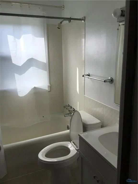 1541 Eleanor Ave - Photo 6 of 6