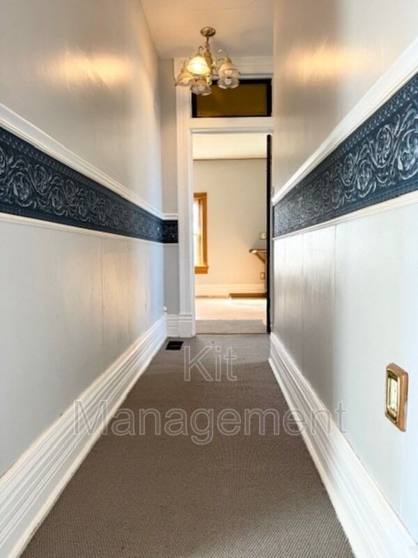 1141 Earlwood Ave - Photo 3 of 4