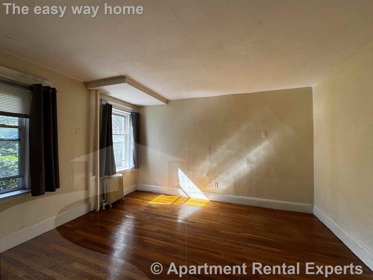 6 Agassiz St #3 - Photo 3 of 12