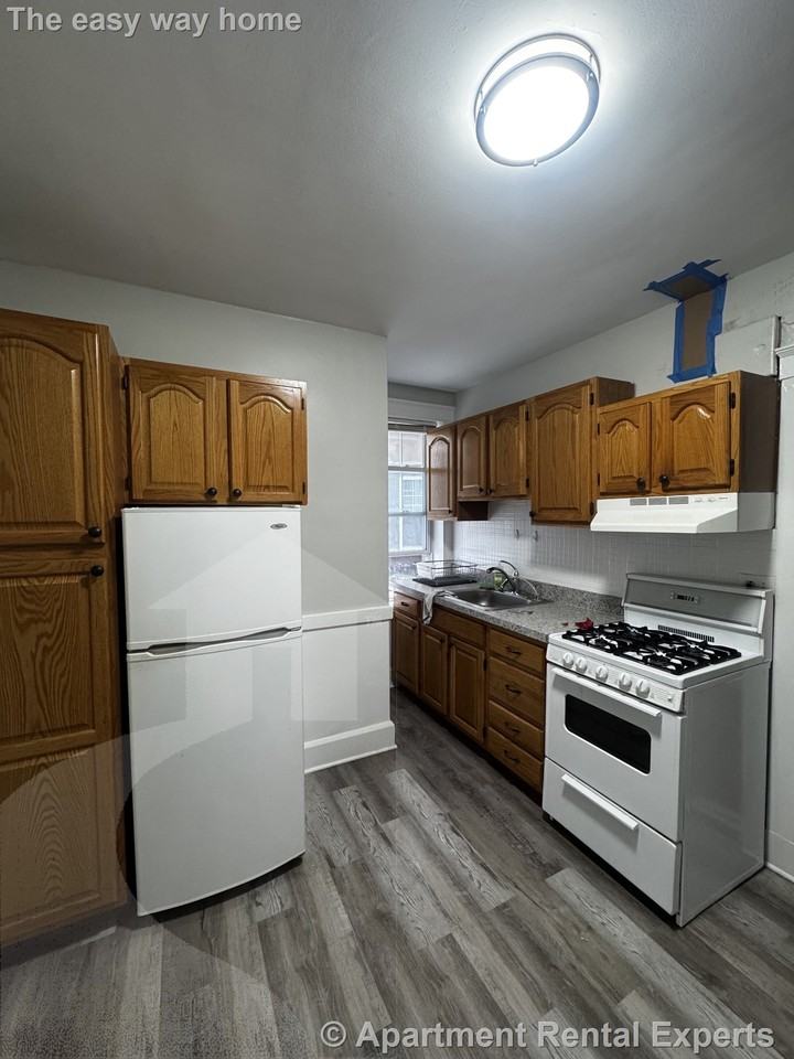 156 Summer St Apt 158 #107 - Photo 3 of 7