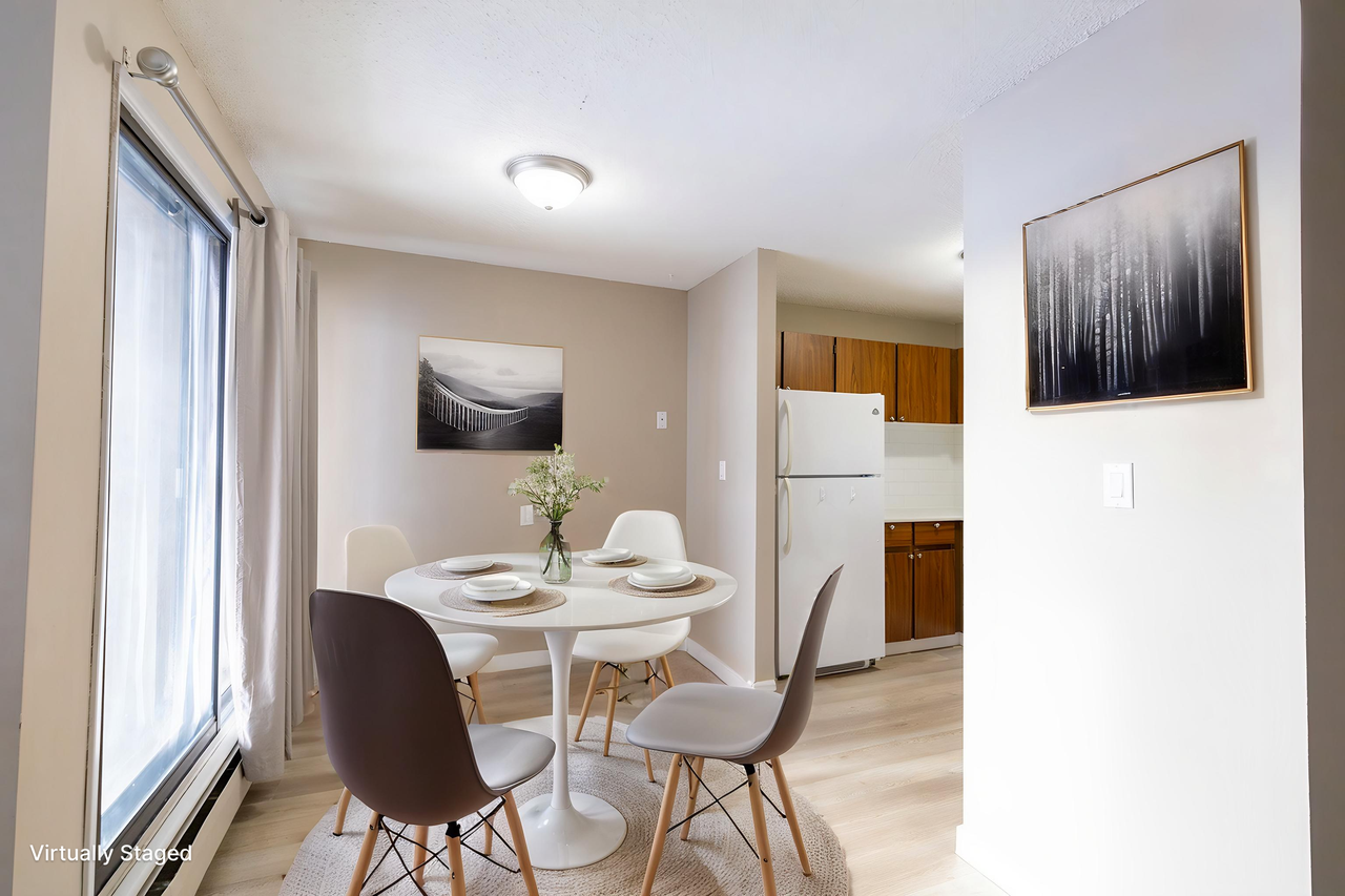 Cedarbrae Manor Apartments - Photo 4 of 44
