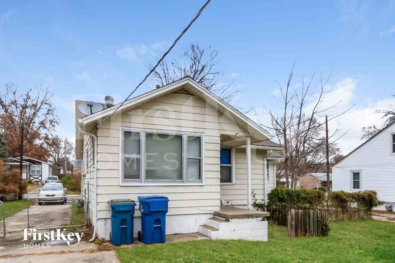 613 E Angus St - Photo 2 of 2