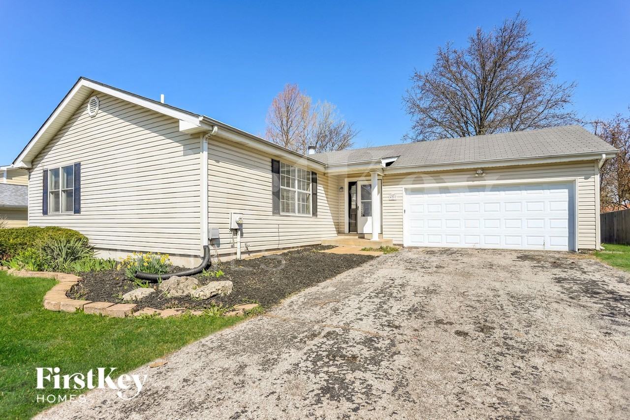 4231 River Oaks Dr - Photo 2 of 14