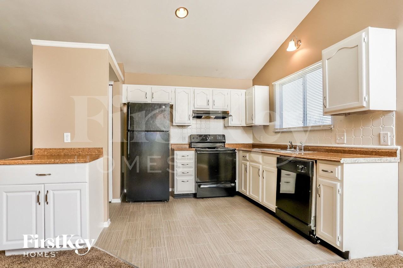 4231 River Oaks Dr - Photo 6 of 14