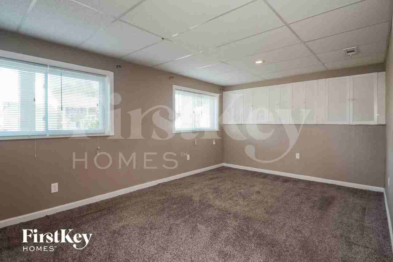 115 Brower Dr - Photo 3 of 16