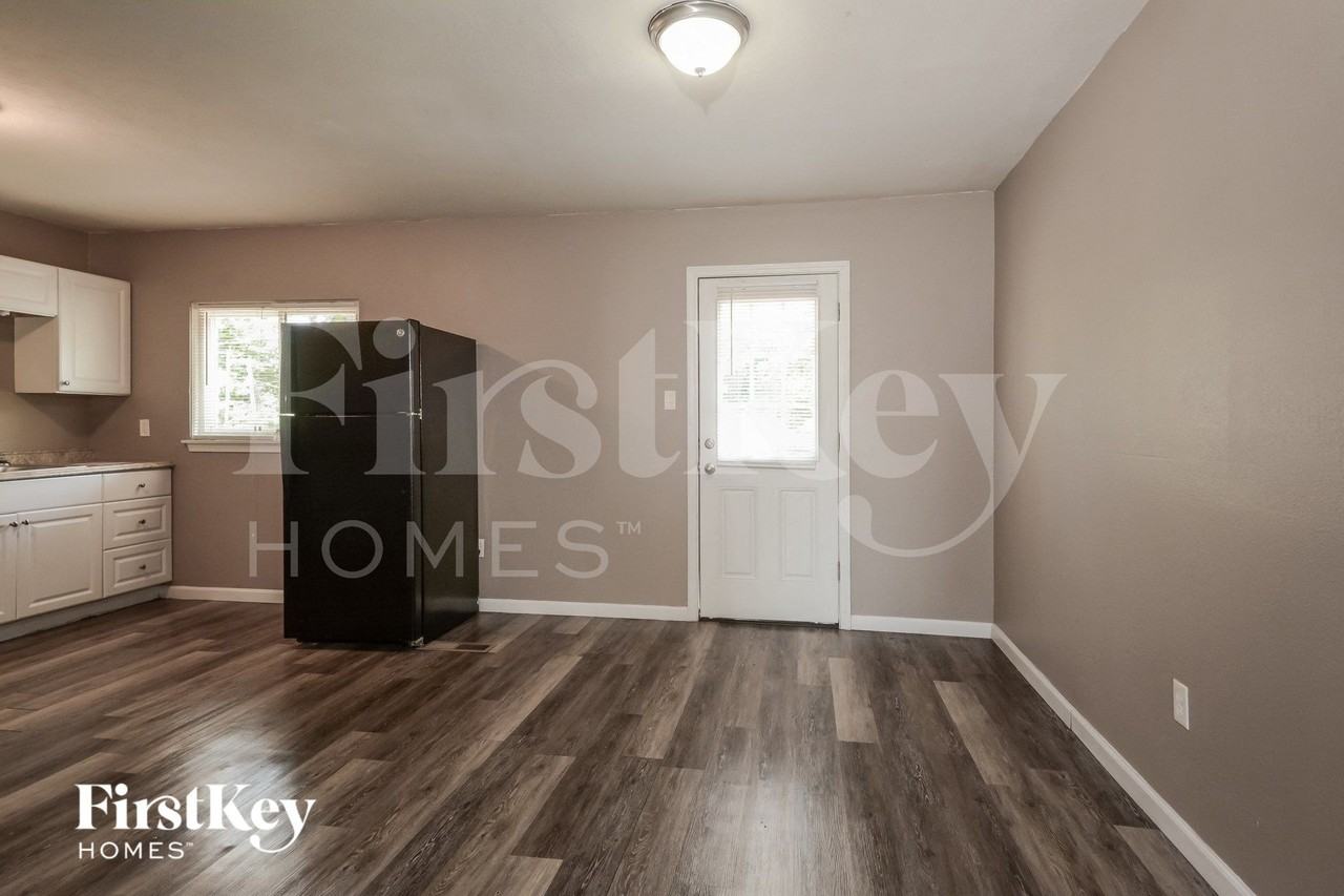 115 Brower Dr - Photo 5 of 16