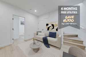 featured image of 239 27 Ave Ne