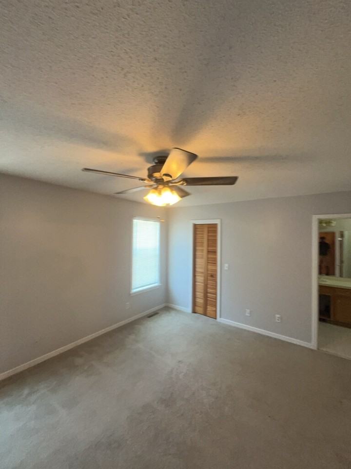 2915 Cathedral Ln - Photo 4 of 22