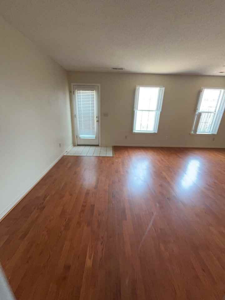 2915 Cathedral Ln - Photo 6 of 22