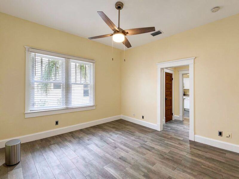 [833/835] Johnson Ave #835 - Photo 5 of 21