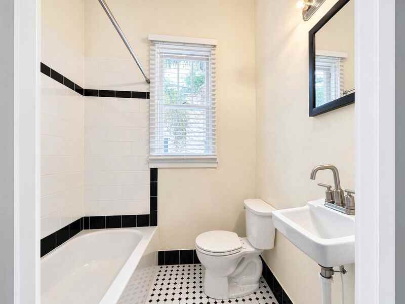 [833/835] Johnson Ave #835 - Photo 6 of 21