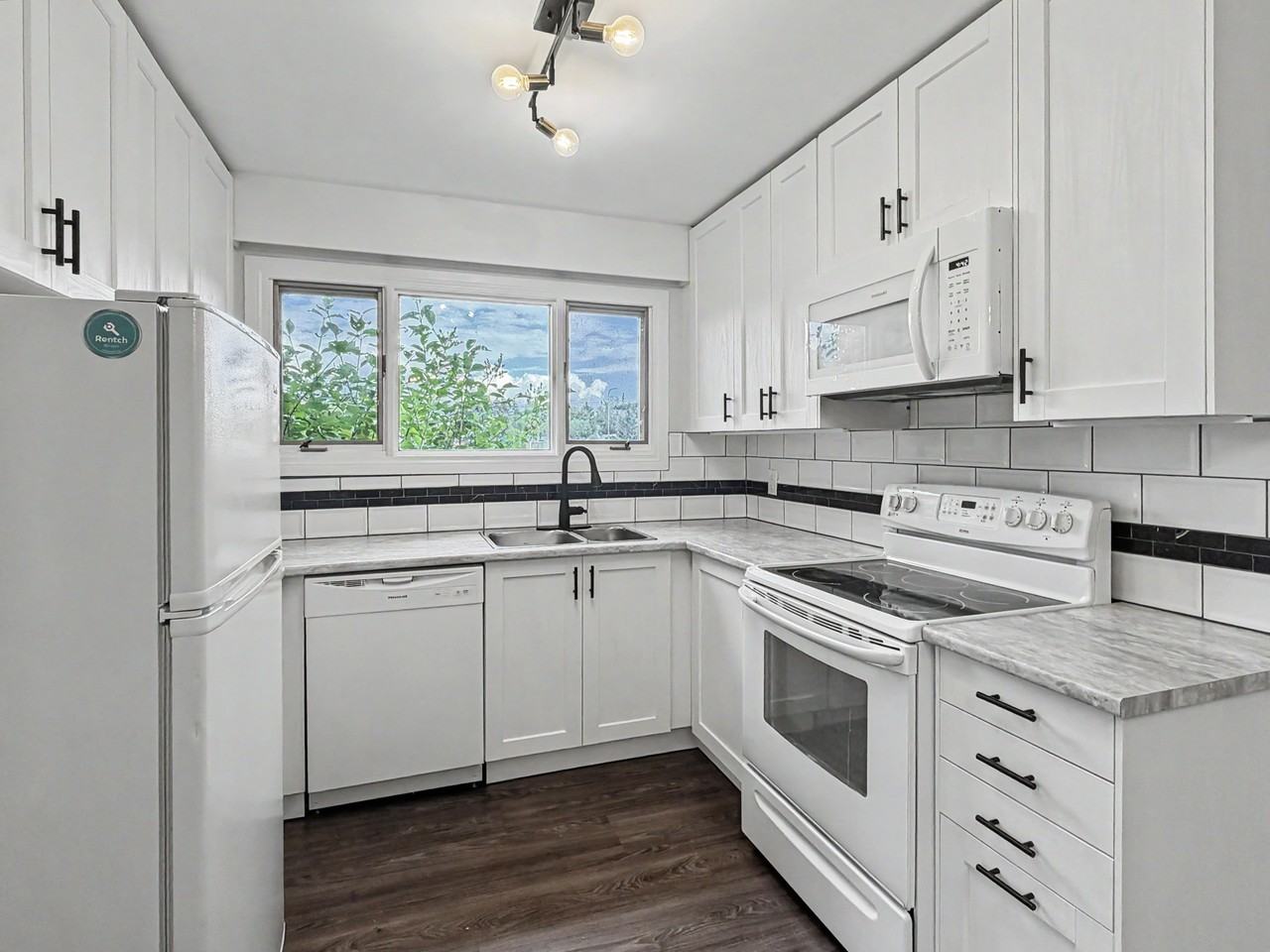 15 Galbraith Dr Sw - Photo 7 of 26