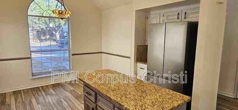 7625 Stony Brook Dr - Photo 7 of 29