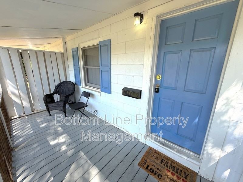 301 Vivian St #2 - Photo 2 of 10