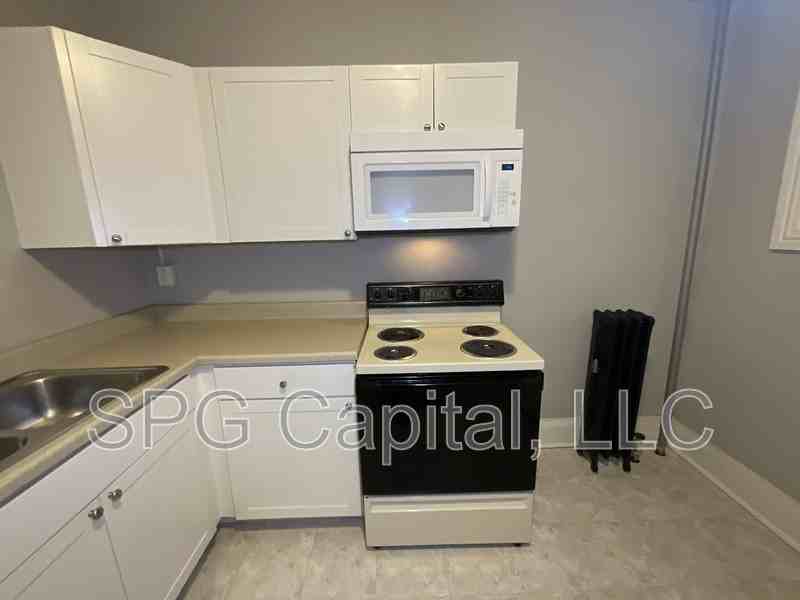 28 Carlisle St - Photo 2 of 10