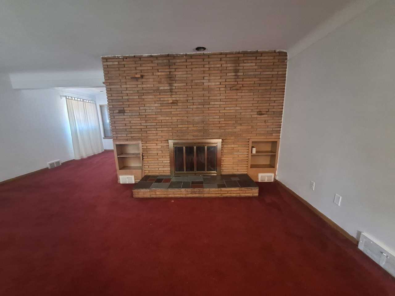 18420 Sunset St - Photo 2 of 32
