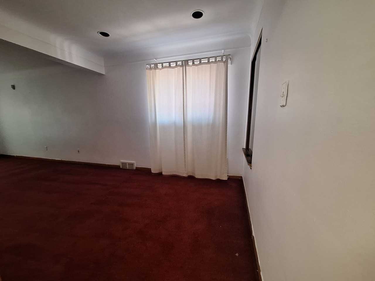 18420 Sunset St - Photo 6 of 32