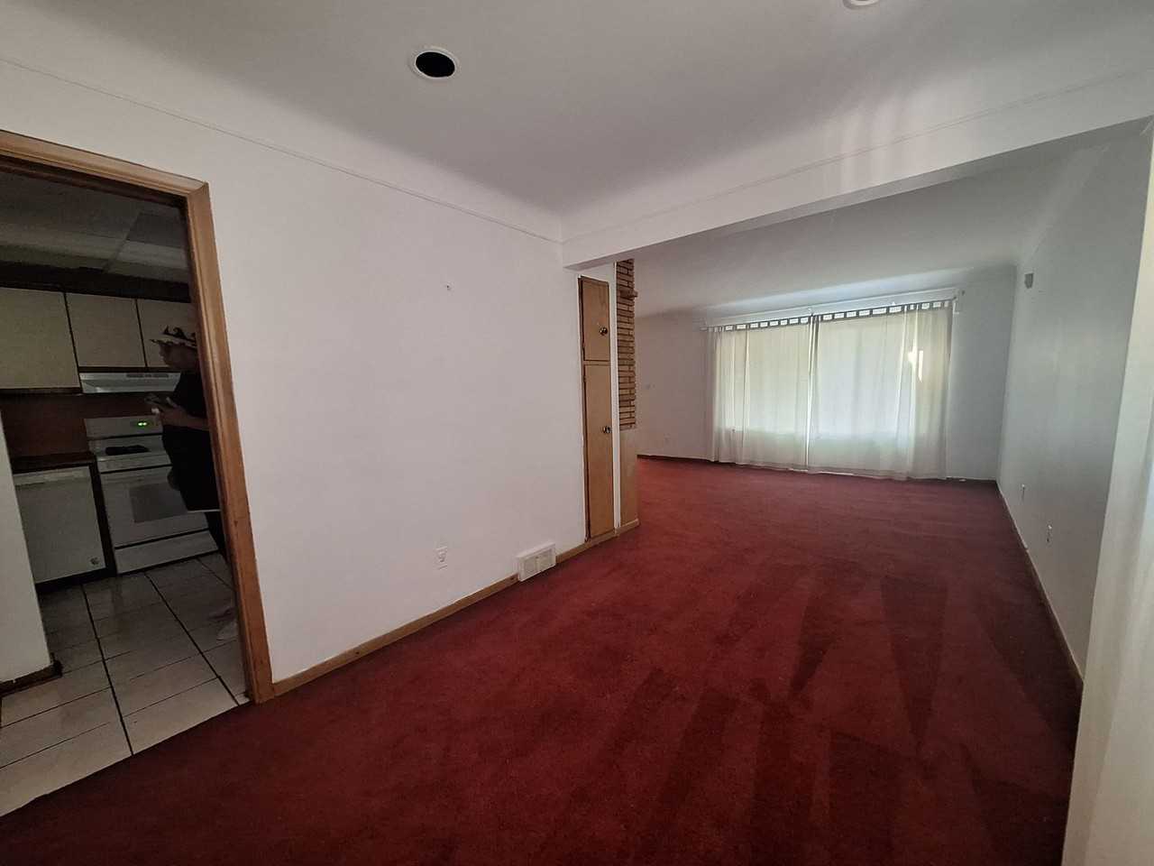18420 Sunset St - Photo 7 of 32