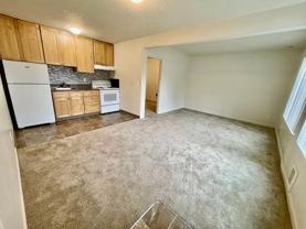 Close-in SE Hawthorne Neighborhood Plex - Photo 1 of 1