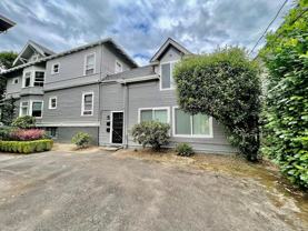 Close-in SE Hawthorne Neighborhood Plex - Photo 1 of 1