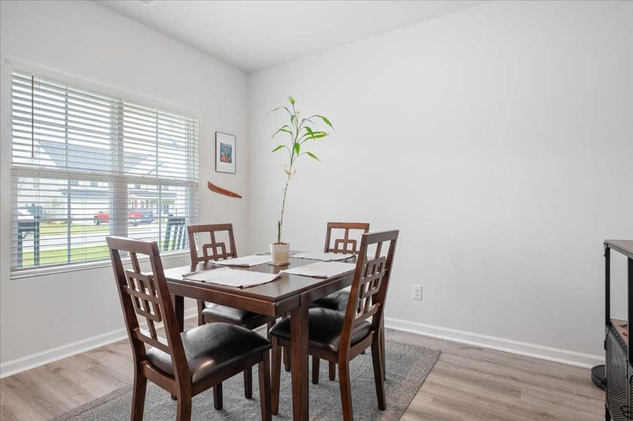 283 Excel Dr - Photo 3 of 29