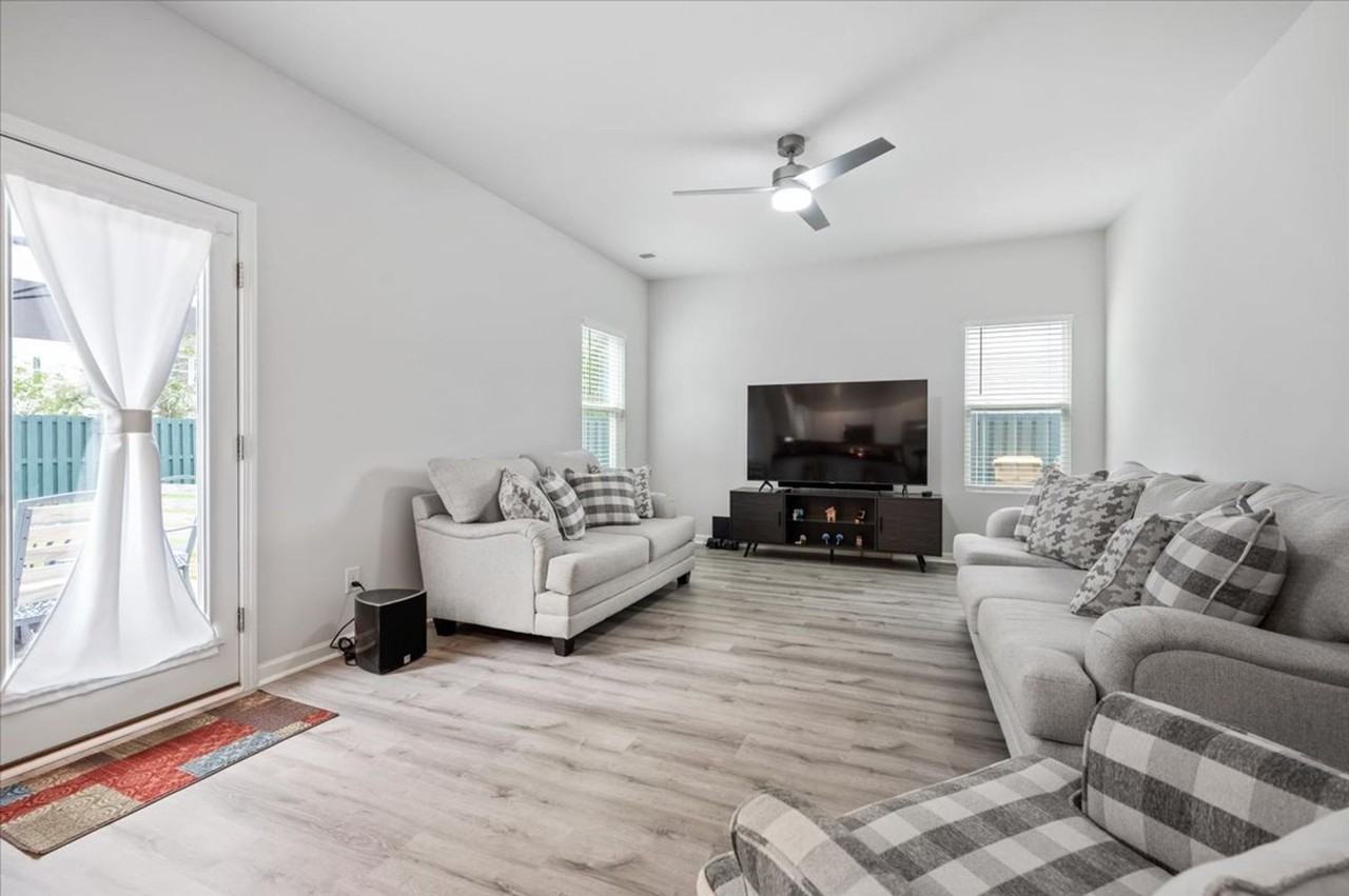 283 Excel Dr - Photo 5 of 29