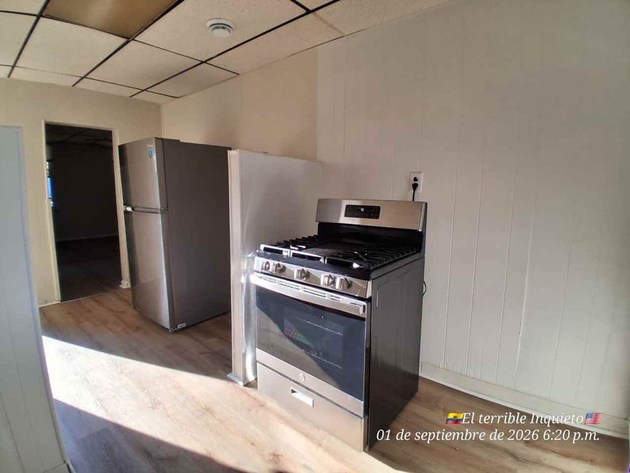 122 Amanda Ave - Photo 3 of 16