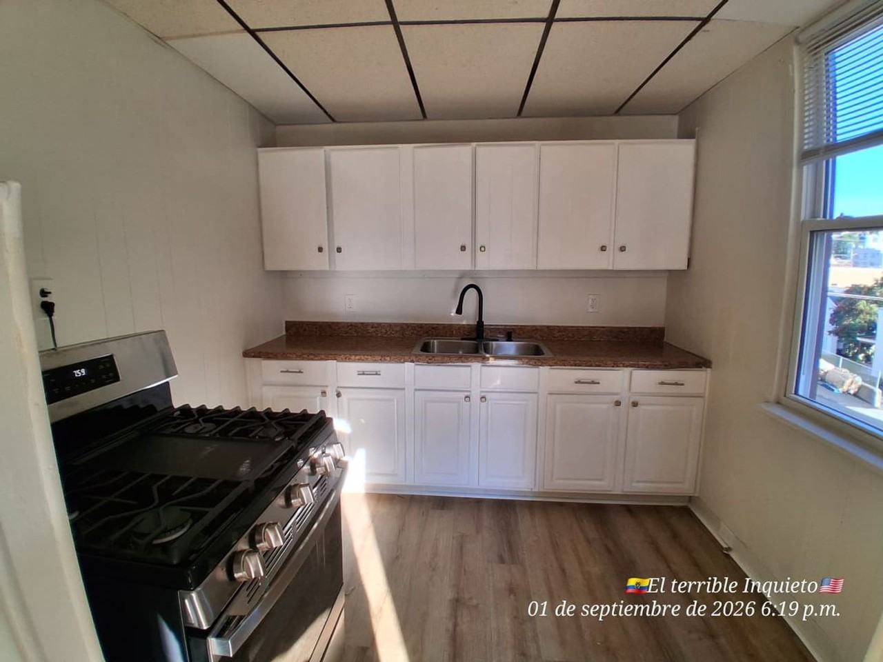 122 Amanda Ave - Photo 4 of 16