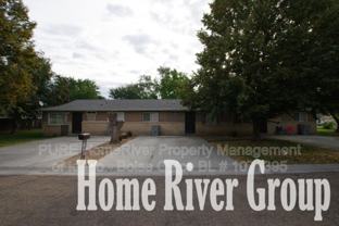 104 N Homedale Ave - Photo 1 of 1
