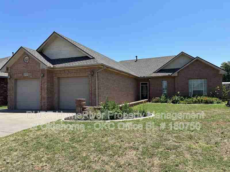 4728 Jay Matt Dr - Photo 2 of 28