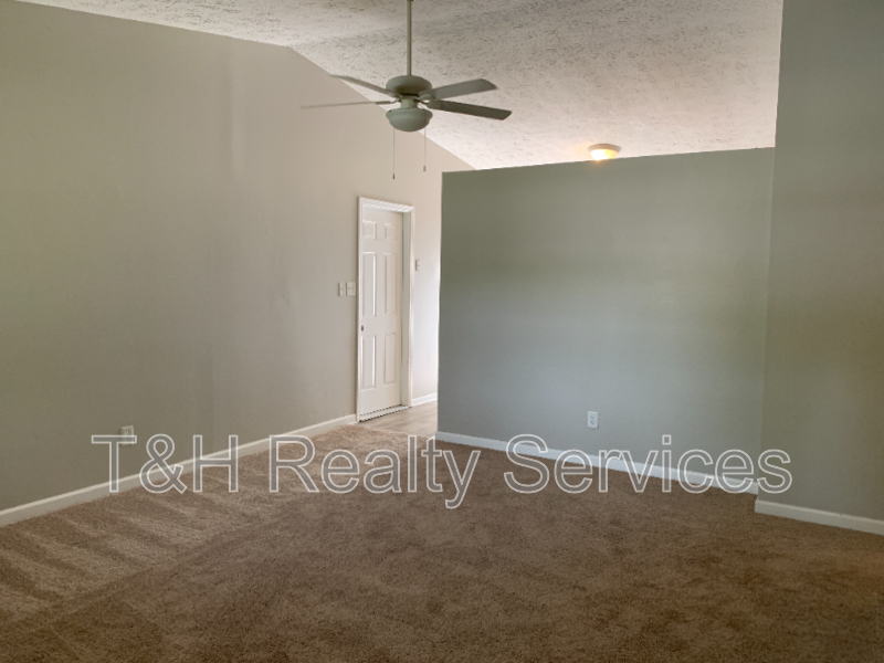 6125 Epperson Dr - Photo 6 of 26