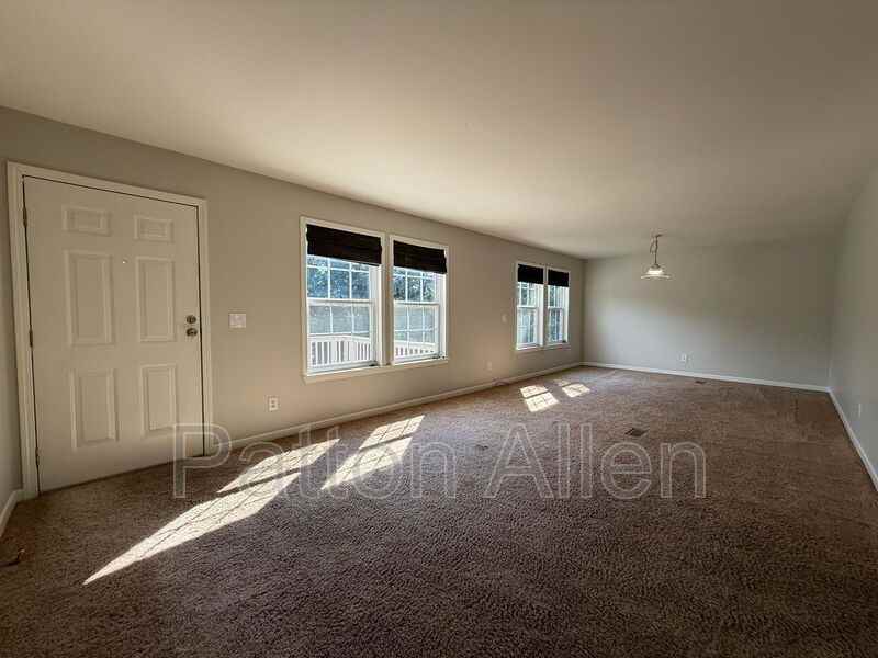 18 Meadowview Ter - Photo 3 of 32