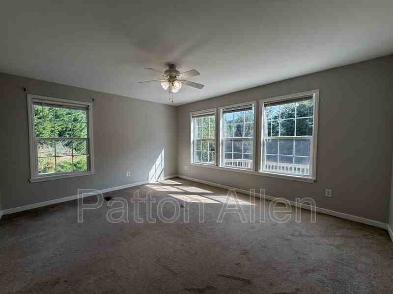 18 Meadowview Ter - Photo 5 of 32