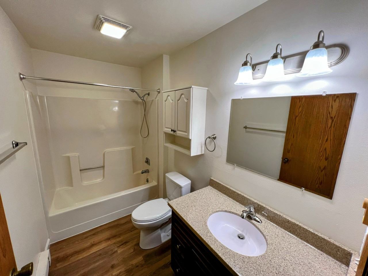 213 Ash St #213 - Photo 4 of 13