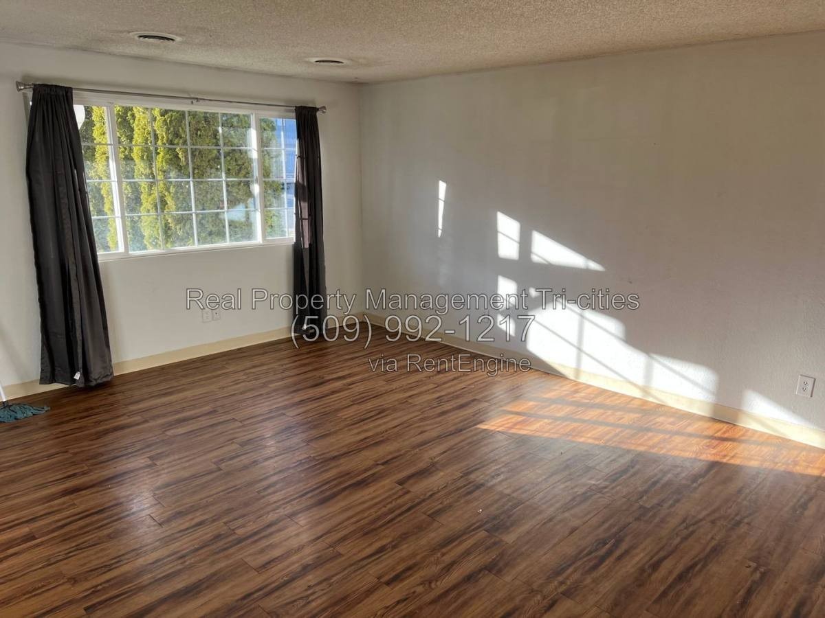 118 N Mckinley St #A - Photo 2 of 8
