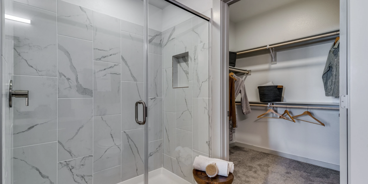 1205 N Gateway Blvd #1311 - Photo 4 of 13
