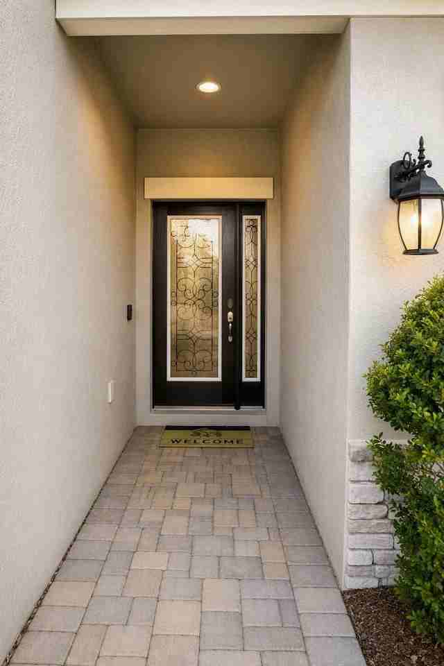 7076 Gulf Cypress Ave - Photo 2 of 31