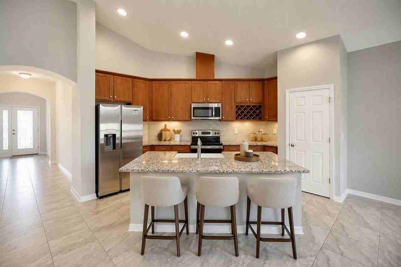 7076 Gulf Cypress Ave - Photo 4 of 31