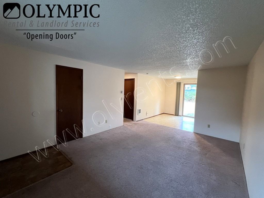8202 Union Mills Rd Se - Photo 5 of 17