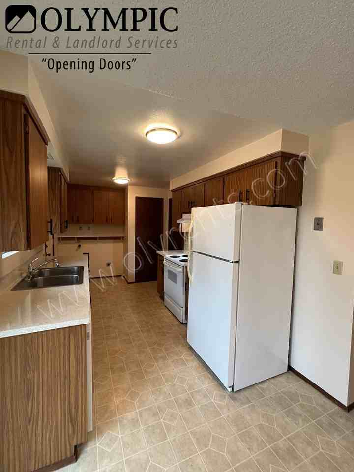 8202 Union Mills Rd Se - Photo 7 of 17