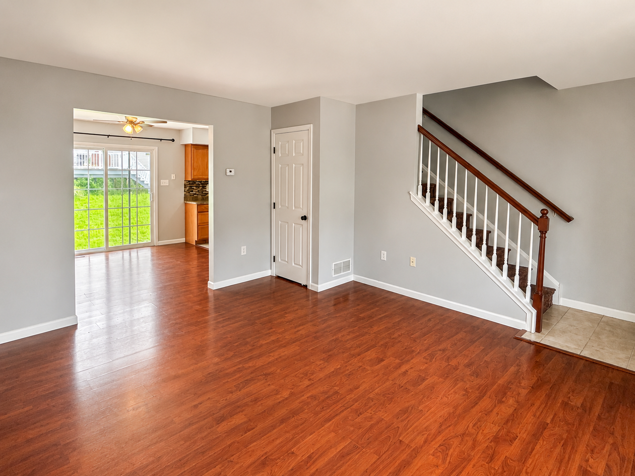 2803 Mannerchor Rd - Photo 3 of 22