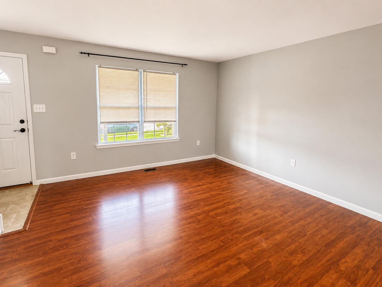 2803 Mannerchor Rd - Photo 4 of 22